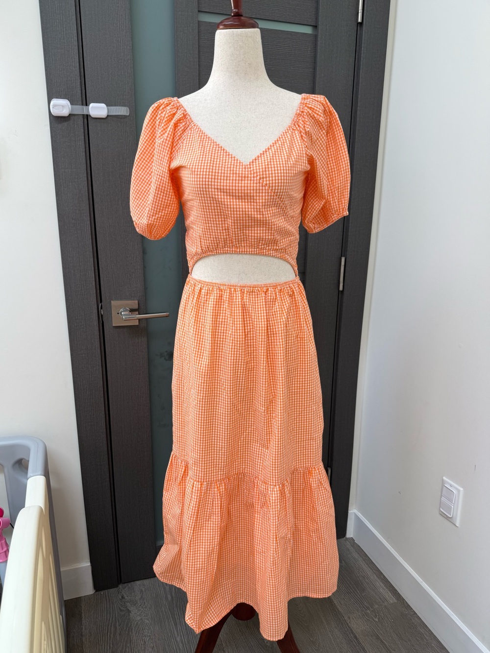 NWT SIM & SAM Gingham Cutout Dress Sz XS Orange White